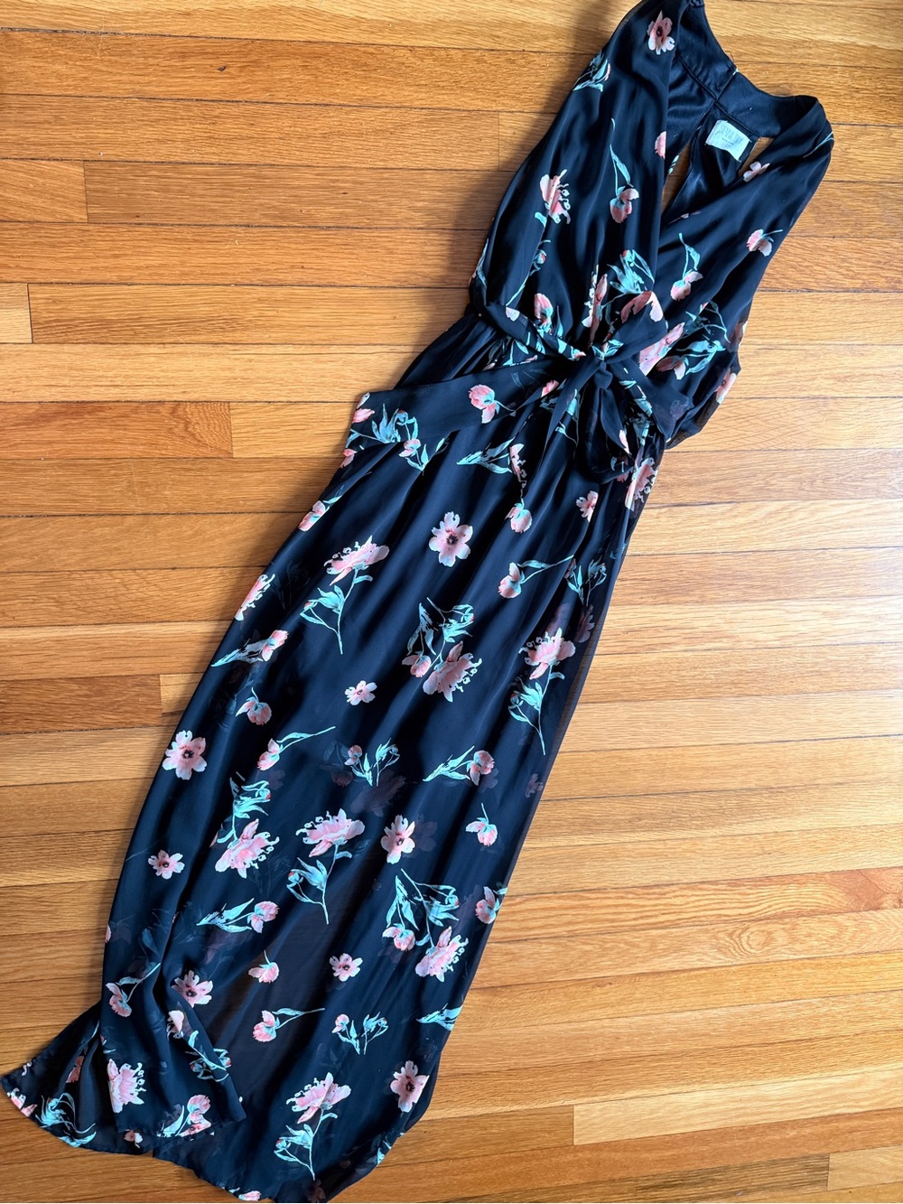 Women’s Black Floral Maxi Dress with Tie Waist S